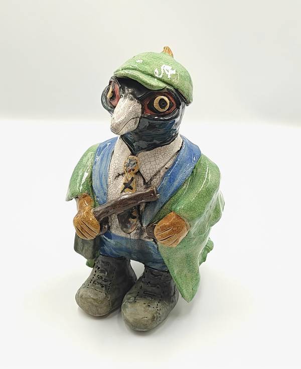 - a Ceramic by Heather Hunt, measuring 25 x 14 cm (H x W) £120